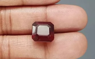 African Hessonite Garnet  11.09 Carat Prime Quality HG-8214