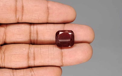 African Hessonite Garnet - 12.37 Carat Prime Quality HG-8401