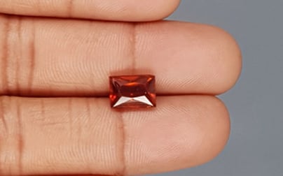 African Hessonite Garnet  3.62 Carat Limited Quality  HG-8144