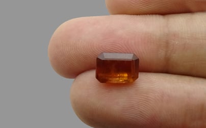 African Hessonite Garnet - 3.68 Carat Prime Quality HG-8058
