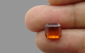 African Hessonite Garnet - 3.8 Carat Prime Quality HG-8062