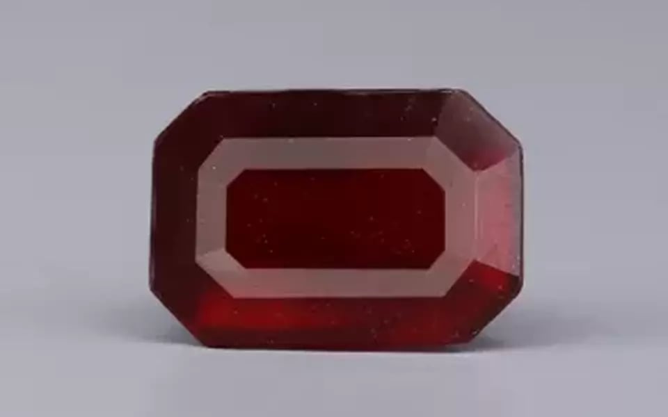 African Hessonite Garnet  5.47 Carat Prime Quality HG-8232