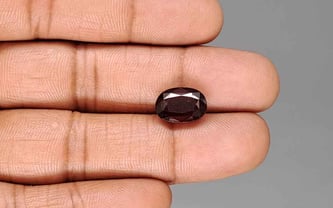 African Hessonite Garnet - 5.95 Carat Fine Quality HG-8436