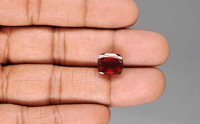 African Hessonite Garnet - 5.99 Carat Prime Quality HG-8433
