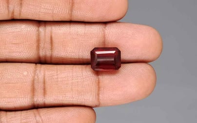 African Hessonite Garnet - 6.64 Carat Prime Quality HG-8374