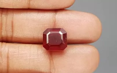African Hessonite Garnet  9.07 Carat Prime Quality HG-8217