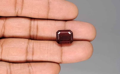 African Hessonite Garnet - 9.65 Carat Prime Quality HG-8453