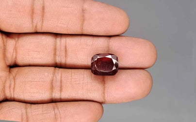 African Hessonite Garnet - 9.96 Carat Prime Quality HG-8452