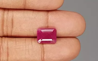 African Ruby - 4.96 Carat Limited Quality BR-7482