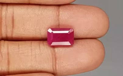 African Ruby - 5.65 Carat Limited Quality BR-7467