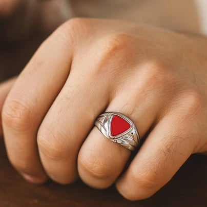Bold & Stylish 925 Silver Triangle Red Coral (Moonga) Ratna Men’s Ring