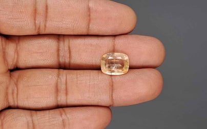 Burma Yellow Sapphire - 5.51 Carat Rare Quality CYS-4126