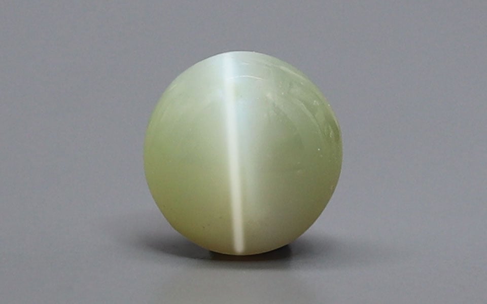 Get Cats Eye Stone at Price in India | 2.02 Carat Rare Quality Lehsunia Stone Online