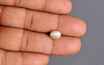 Ceylon Cat's Eye - 2.96 Carat Rare Quality CE-10810