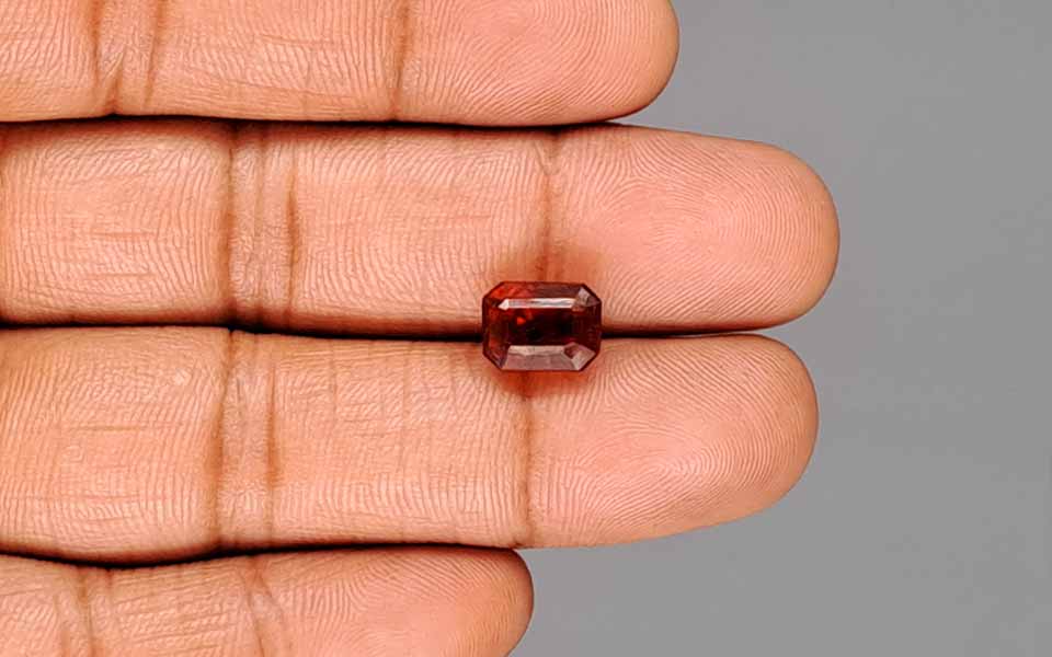 Ceylon Hessonite Garnet - 4.70 Carat Limited Quality HG-8354