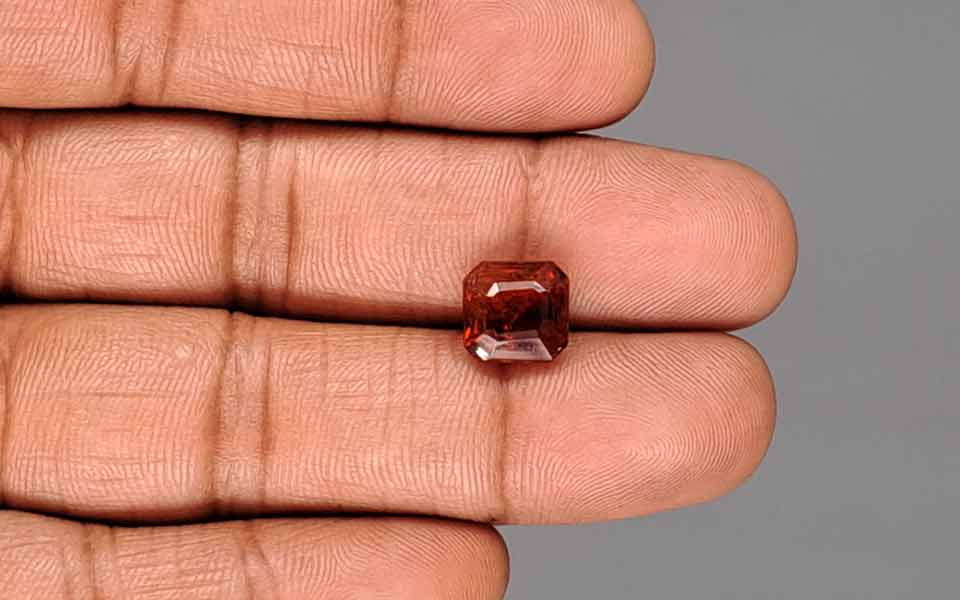 Ceylon Hessonite Garnet - 5.07 Carat Limited Quality HG-8353