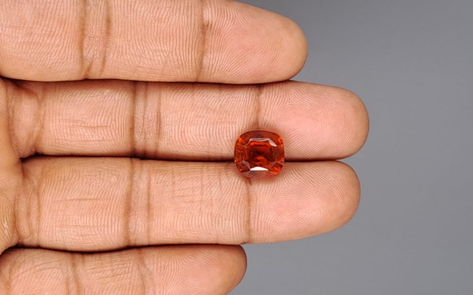 Ceylon Hessonite Garnet - 5.75 Carat Limited Quality HG-8316