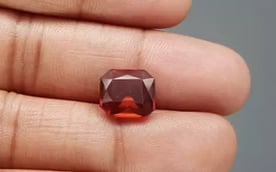 Ceylon Hessonite Garnet  5.85 Carat Limited Quality HG-8244
