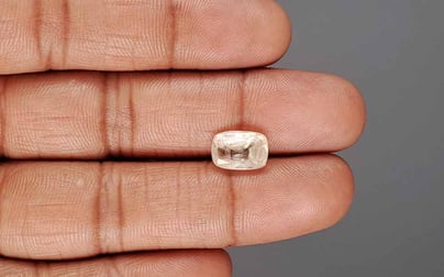Ceylon White Sapphire - 3.89 Carat Limited Quality CWS-10082