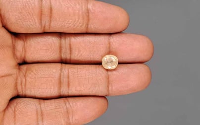 Ceylon Yellow Sapphire - 3.82 Carat Fine Quality CYS-4087