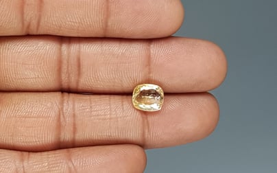 Ceylon Yellow Sapphire - 3.97 Carat Limited Quality CYS-3925