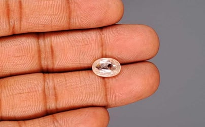 Ceylon Yellow Sapphire - 4.02 Carat Prime Quality CYS-4003