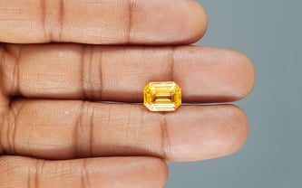 Ceylon Yellow Sapphire - 4.71 Carat Rare Quality CYS-3950