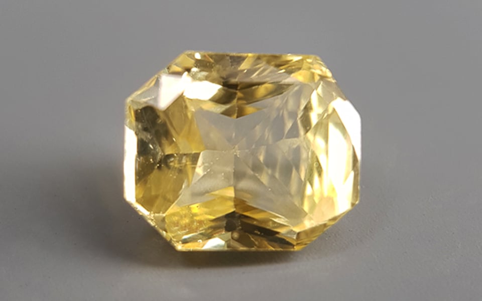 Ceylon Yellow Sapphire - 4.95 Carat Limited Quality CYS-3758