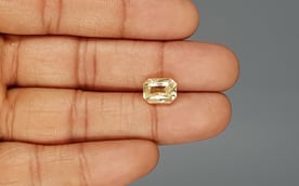 Ceylon Yellow Sapphire - 5.01 Carat Rare Quality CYS-3847