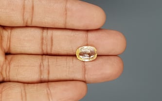 Ceylon Yellow Sapphire - 5.18 Carat Prime Quality CYS-3800