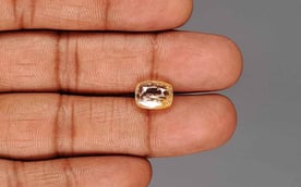 Ceylon Yellow Sapphire - 5.60 Carat Limited Quality CYS-4013
