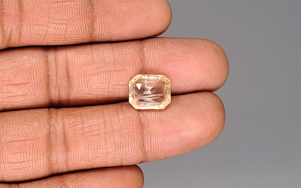 Ceylon Yellow Sapphire - 5.74 Carat Prime Quality CYS-3974