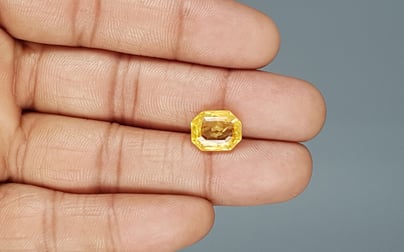 Ceylon Yellow Sapphire - 5.85 Carat Rare Quality CYS-3842