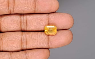 Ceylon Yellow Sapphire - 6.46 Carat Rare Quality CYS-3995