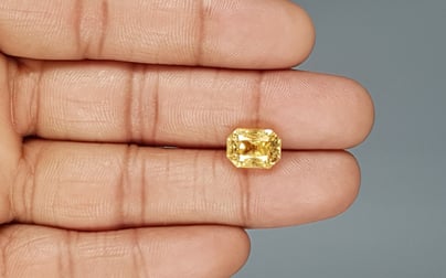 Ceylon Yellow Sapphire - 6.54 Carat Rare Quality CYS-3841