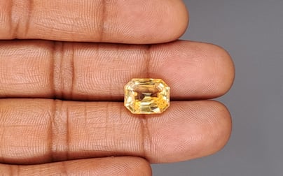 Ceylon Yellow Sapphire - 7.10 Carat Rare Quality CYS-3959