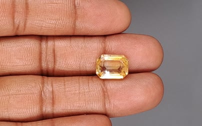 Ceylon Yellow Sapphire - 8.13 Carat Rare Quality CYS-3952