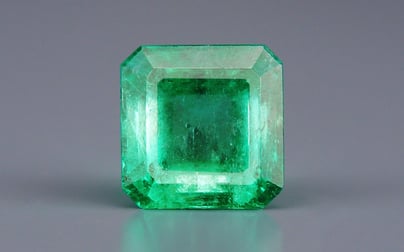 Colombian Emerald - 4.73 Carat Rare Quality EMD-9922