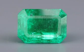 Colombian Emerald - 7.13 Carat Rare Quality EMD-10320