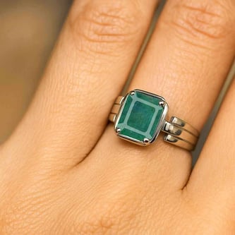 Elegant 925 Silver Panna (Emerald) Stone Ring for Her