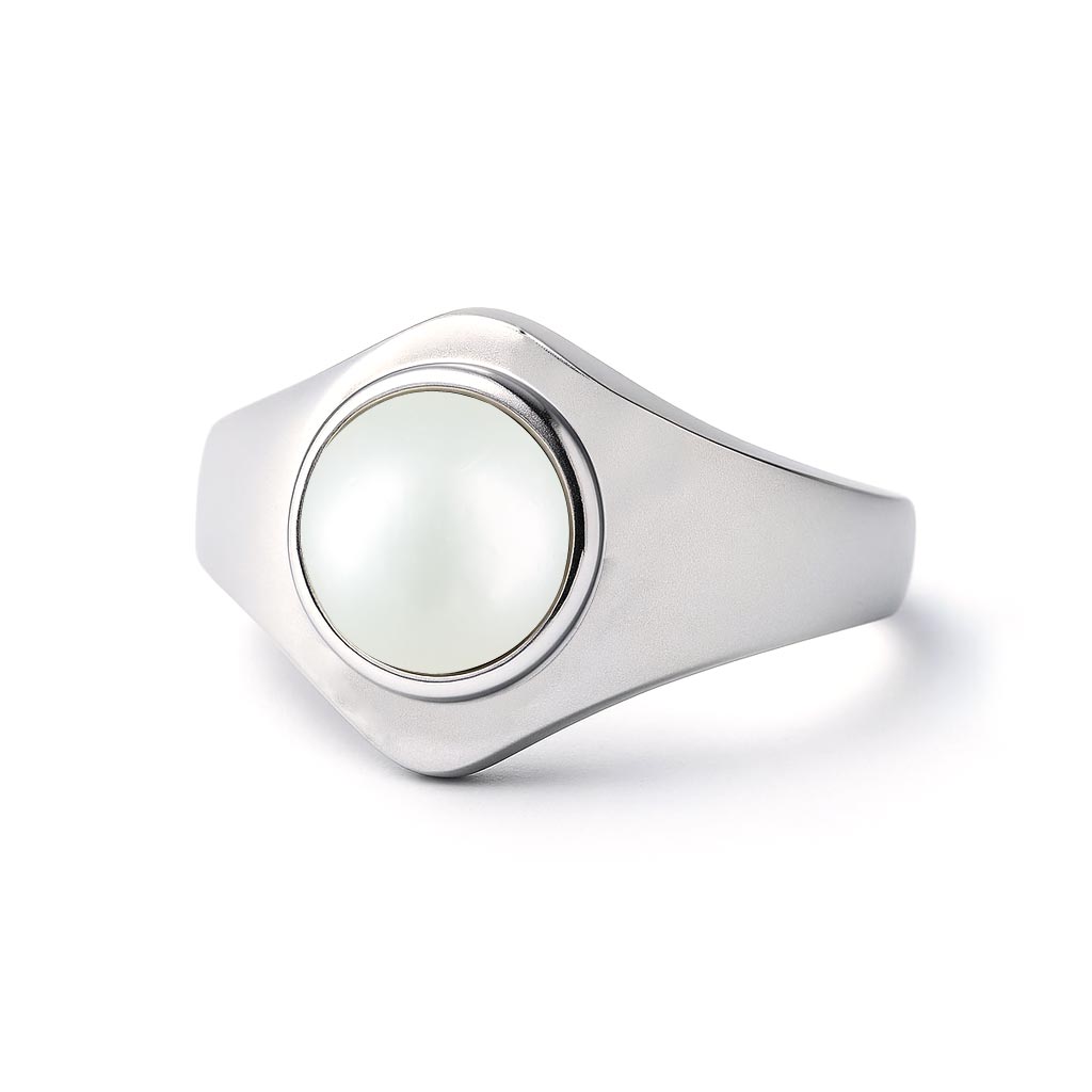 Elegant Sterling Silver Pearl Men’s Ring