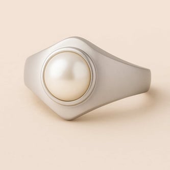 Elegant Sterling Silver Pearl Men’s Ring
