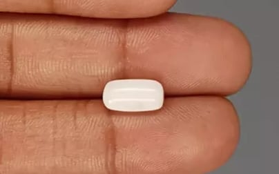 Italian  White Coral - 3.23 Carat Prime Quality WC-7605