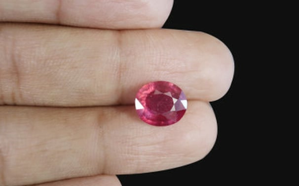 Buy Ruby Gemstone 3.55 Carat Online | MyRatna
