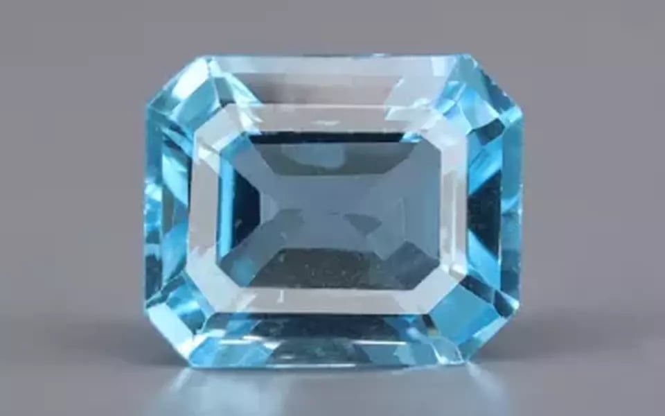 Natural Blue Topaz - 5.49 Carat Prime Quality BT-26020