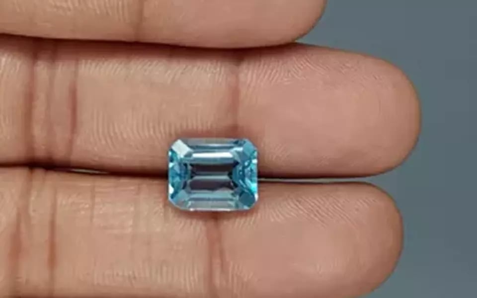 Natural Blue Topaz - 5.82 Carat Prime Quality BT-26023