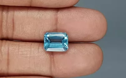 Natural Blue Topaz - 5.84 Carat Prime Quality BT-26002