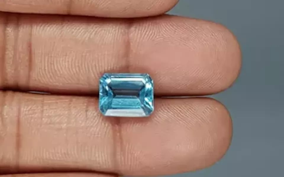 Natural Blue Topaz - 5.84 Carat Prime Quality BT-26002