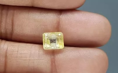 Natural Yellow Topaz - 4.22 Carat Prime Quality YT-25018