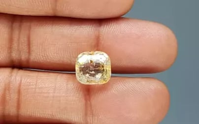 Natural Yellow Topaz - 7.70 Carat Prime Quality YT-25067